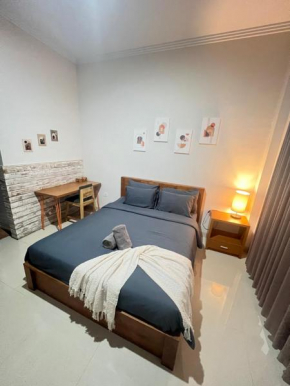 Kubu Deandari Guest House